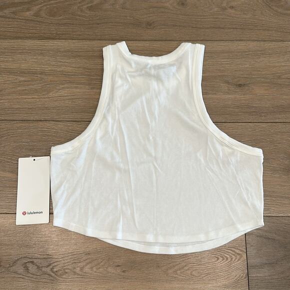 LULULEMON White Ribbed Hold Tight Cropped Soft Lightweight Tank Top Size 12 - Picture 3 of 11